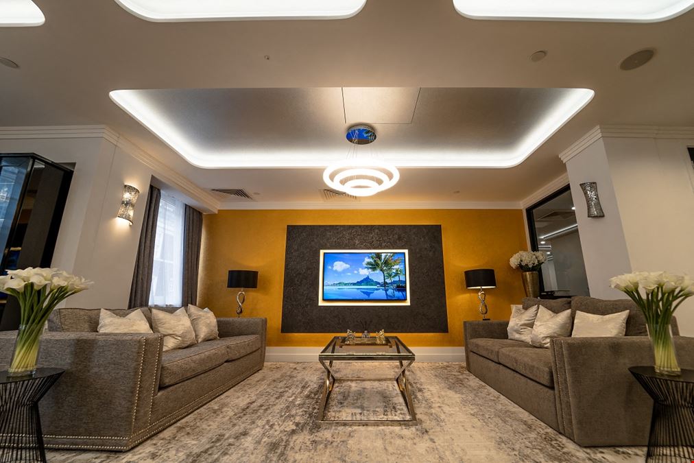 One Avenue Group - North Row