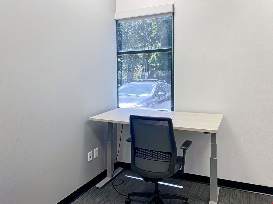 CA, San Ramon - Crow Canyon Plaza