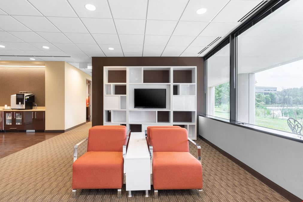 Regus - Lake Forest – Landmark Conway Farms
