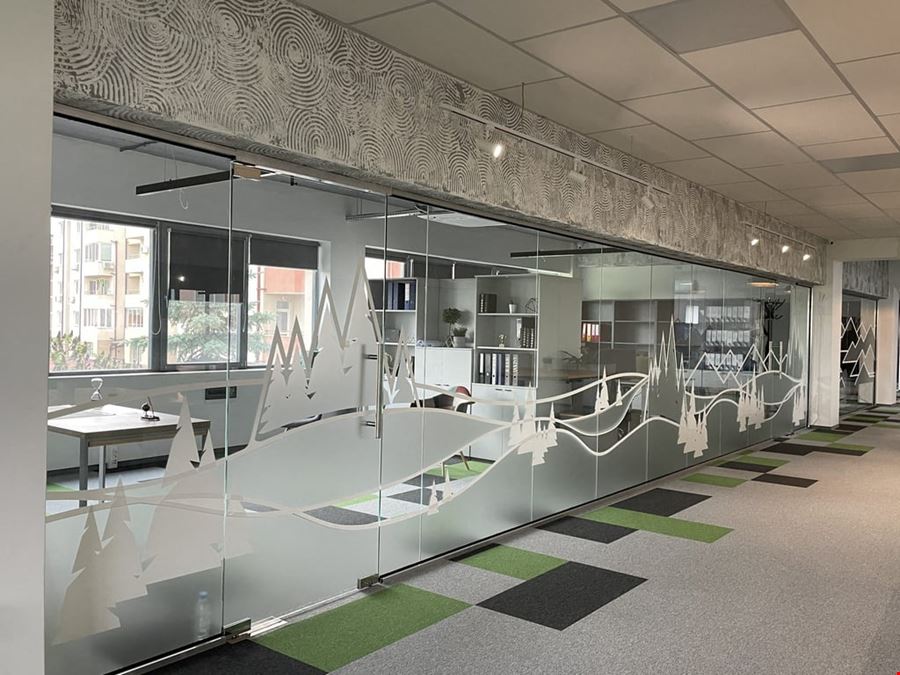 Biz Hub - Mladost 1A