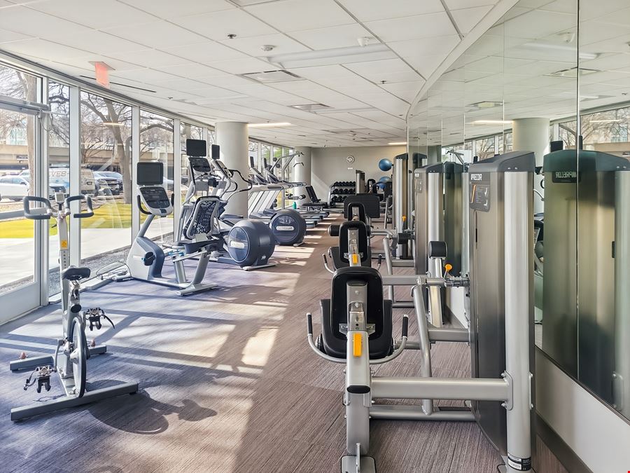 Regus - Dallas - Quorum