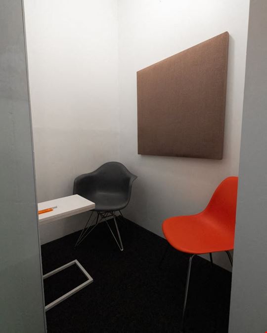 Chat Room 3