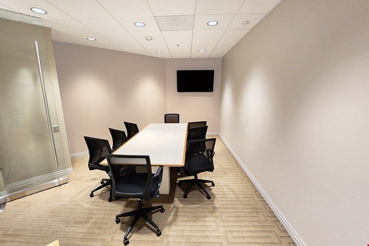 8 Person Meeting Room 4th Floor