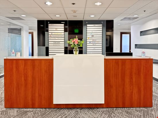 CA, Ontario - One Lakeshore