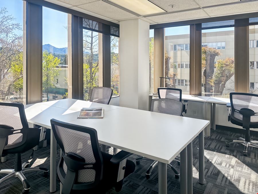 CA, San Rafael - 4th Street