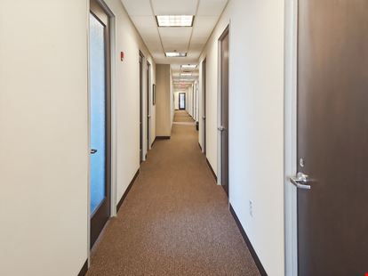 Regus - Fayetteville - Main Street Office Center