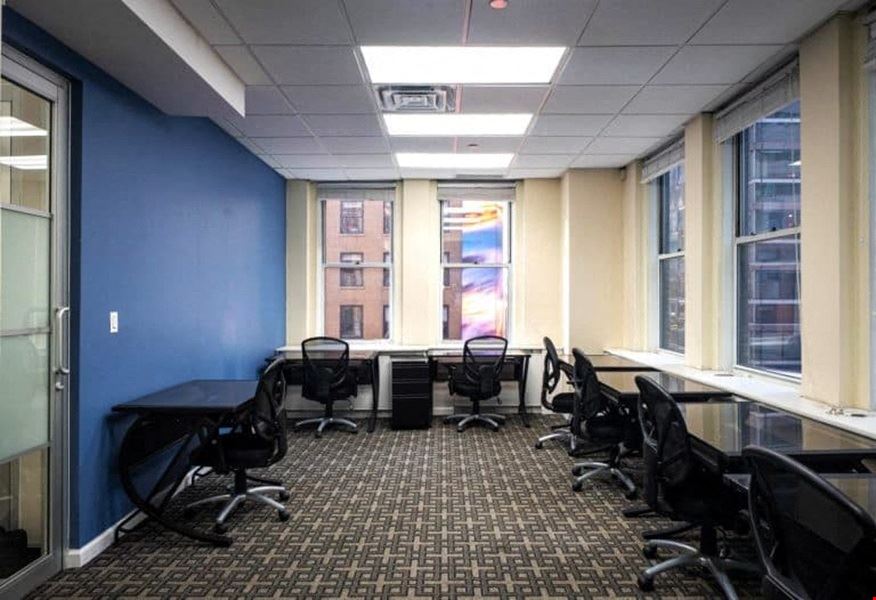 Jay Suites Bryant Park