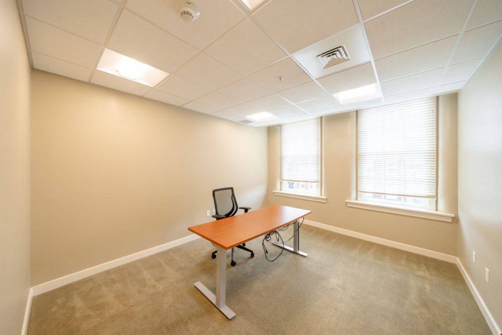 HeadRoom West Chester