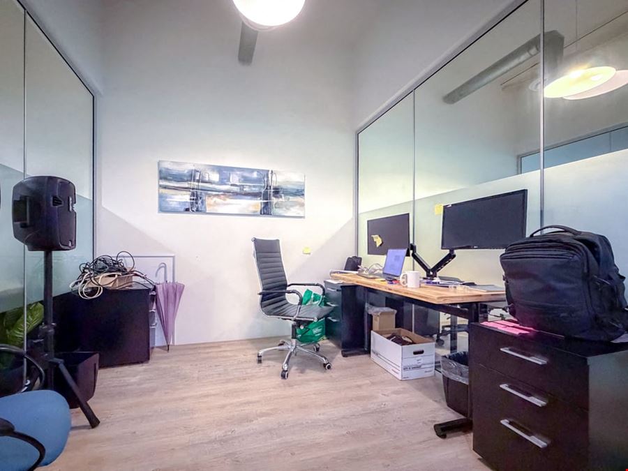 4-Person Office