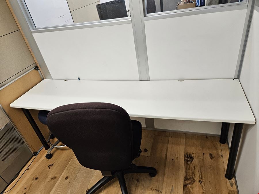 Private office - work station