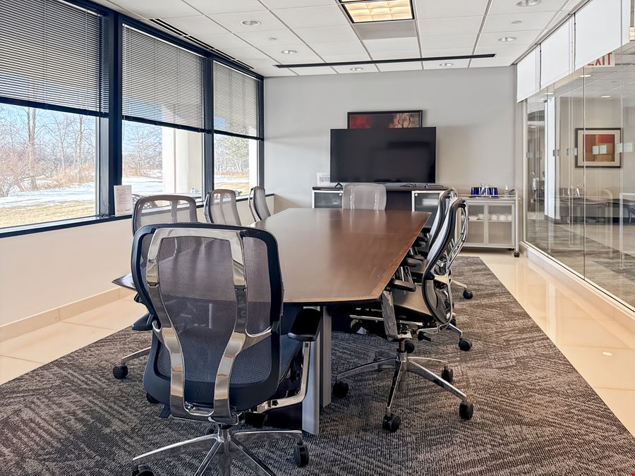 Regus - Lake Forest – Landmark Conway Farms