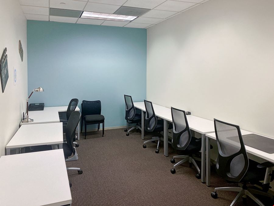 CA, San Ramon - Crow Canyon Plaza