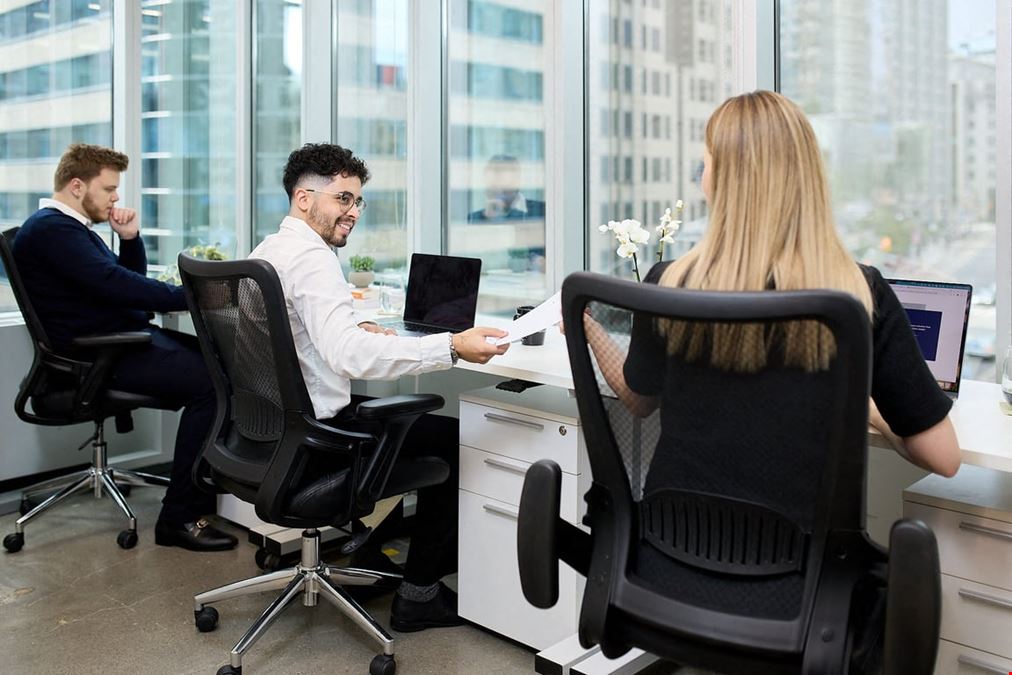 IQ Offices - – 150 King Street West