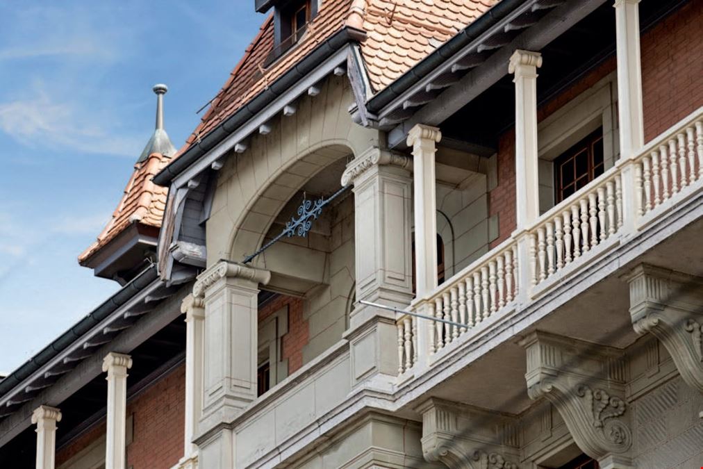 Satellite Office - Hotel de Banque