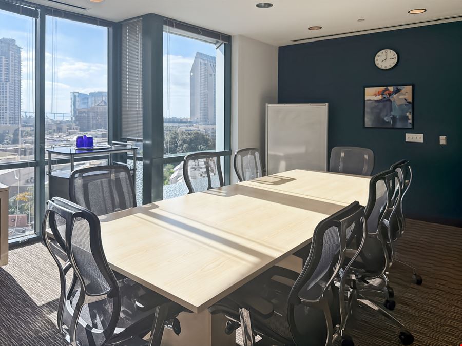 CA, San Diego - 501 W. Broadway