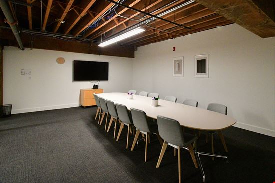Spaces 3080 Tamiami Trail E