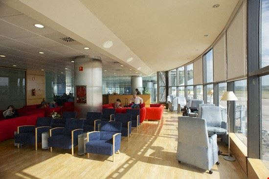 Sala VIP Puerta Del Sol Adolfo Suarez-Barajas Airport Terminal 3