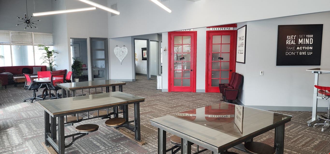 Sunlight Peak | Mountain View Workspace