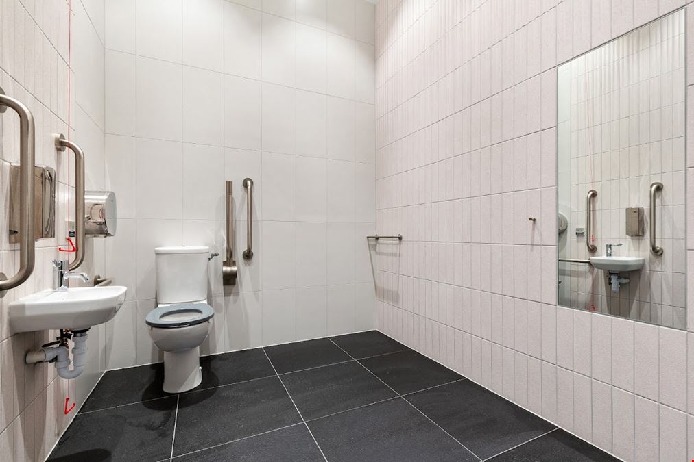 Xdanu - The Freight Building