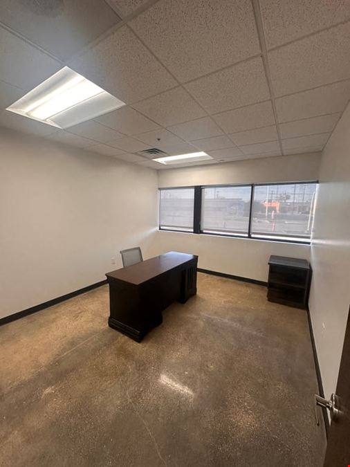 Premium Private Office - 02