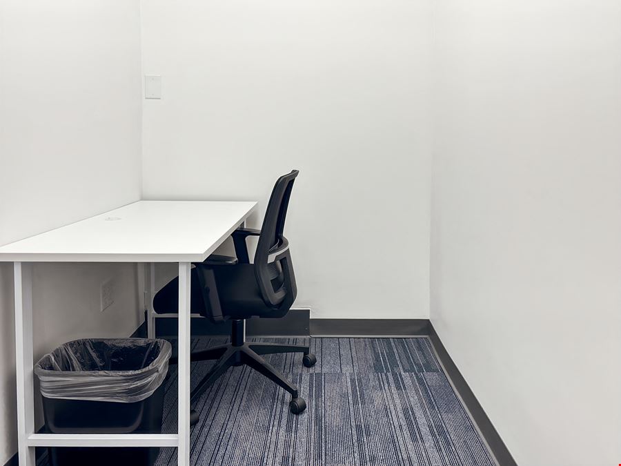 IA, Des Moines - Grand Ave