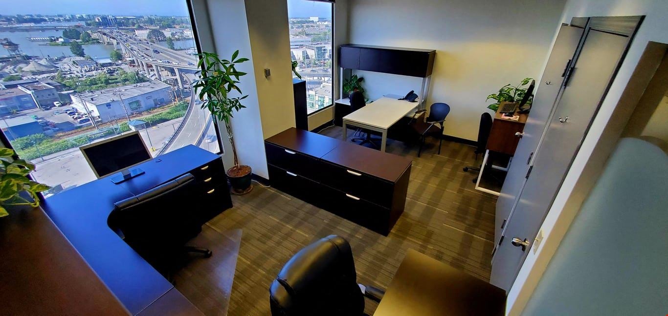1101 & 1102 Personal Office