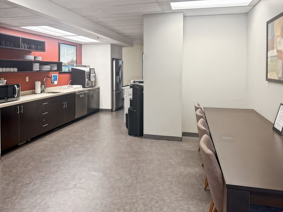 Regus - Ottawa - Albert & Metcalfe