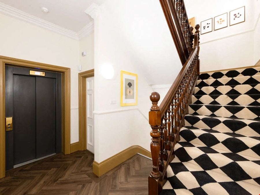 Buckingham Palace Greater 142