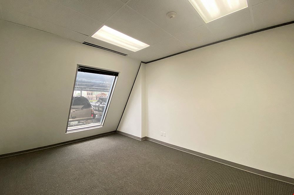 9896 Bissonnet Street