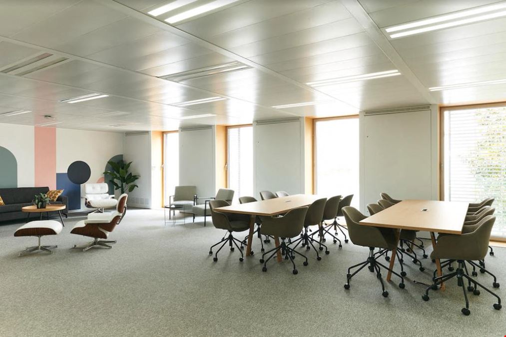 Deskeo - Paris 8 Champs-Élysées