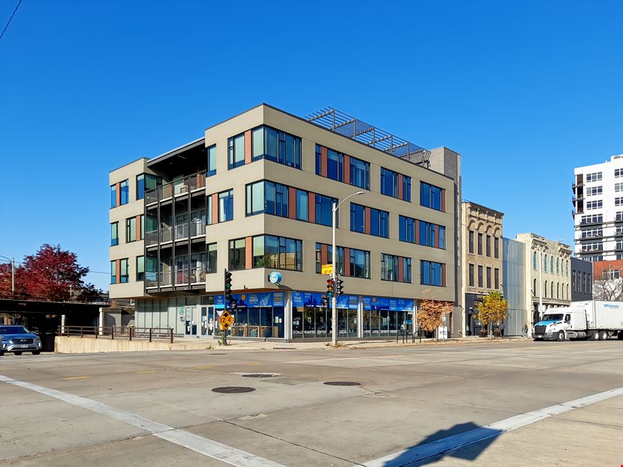 WI, Milwaukee - S 1st Street