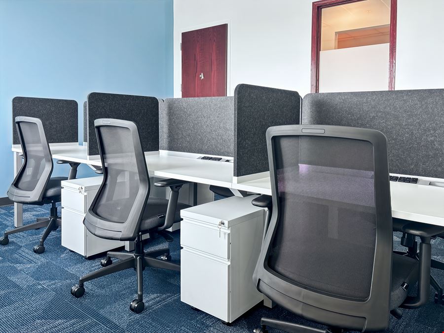 IL, Naperville - Wall St