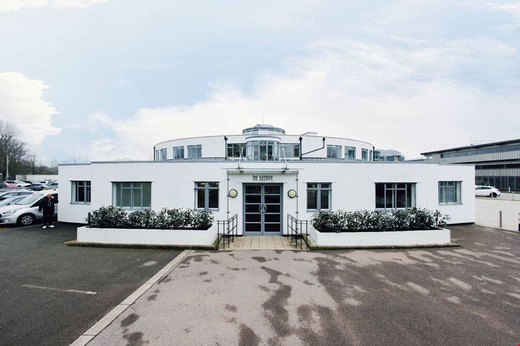 Orega - Gatwick - The Beehive