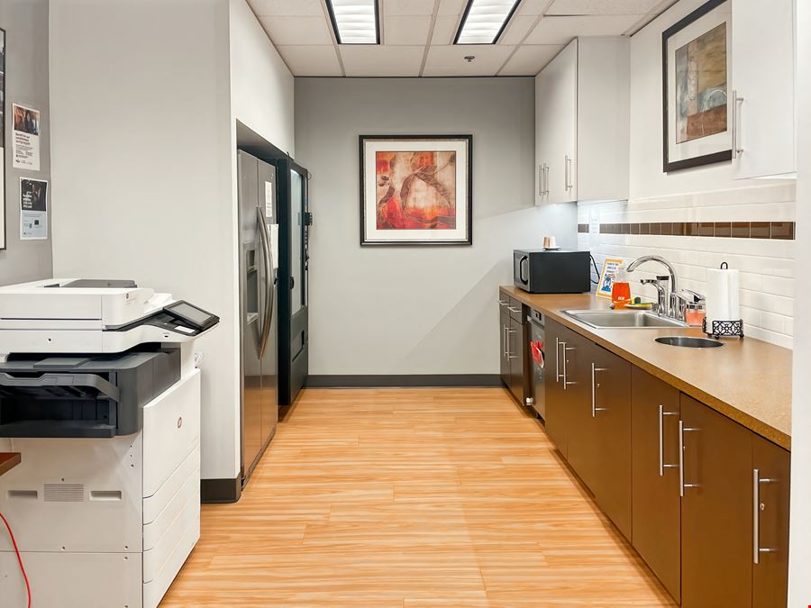 WA, Mountlake Terrace - Redstone Corporate Center