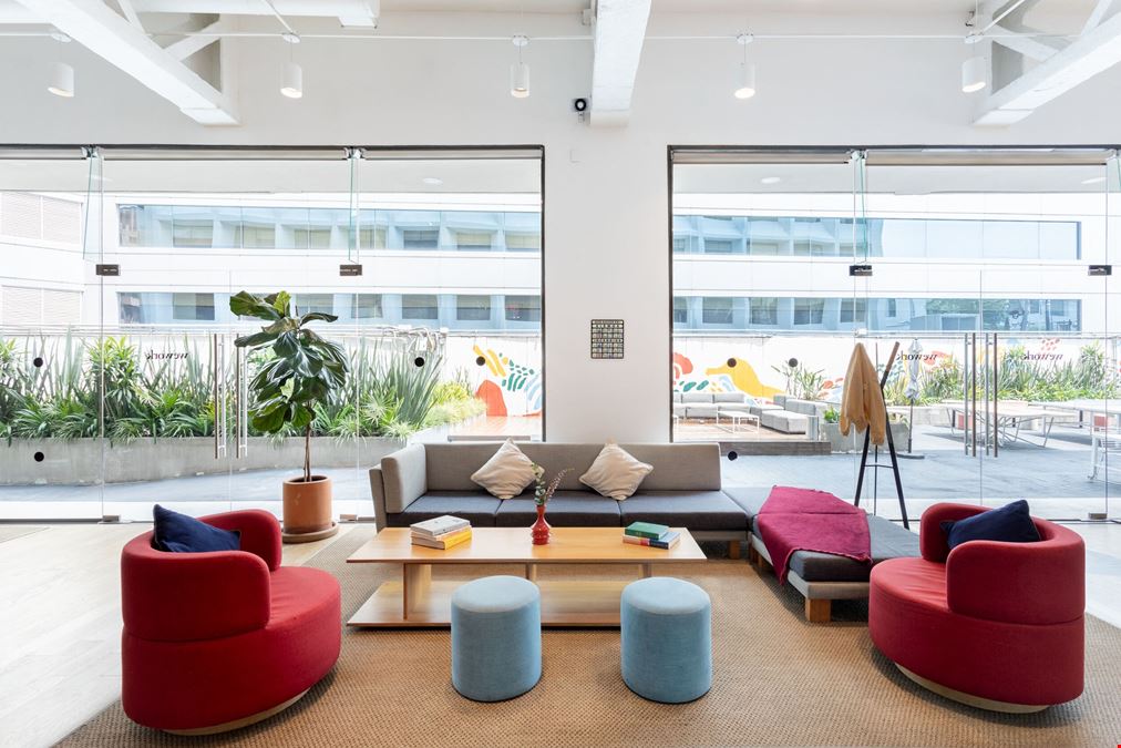 Mariano Escobedo 595