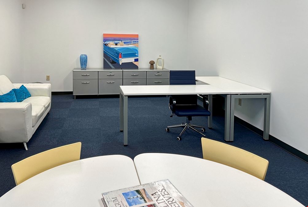 NC, Greensboro - W Friendly Ave