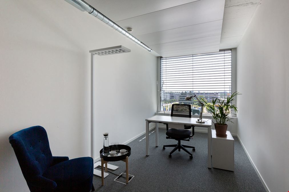 Spaces - London Highbury & Islington