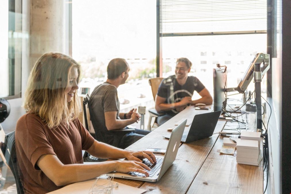 1033 Demonbreun Street