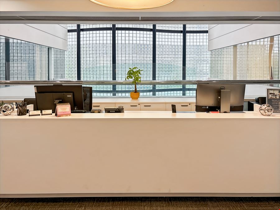 MI, Troy - Troy Liberty Center