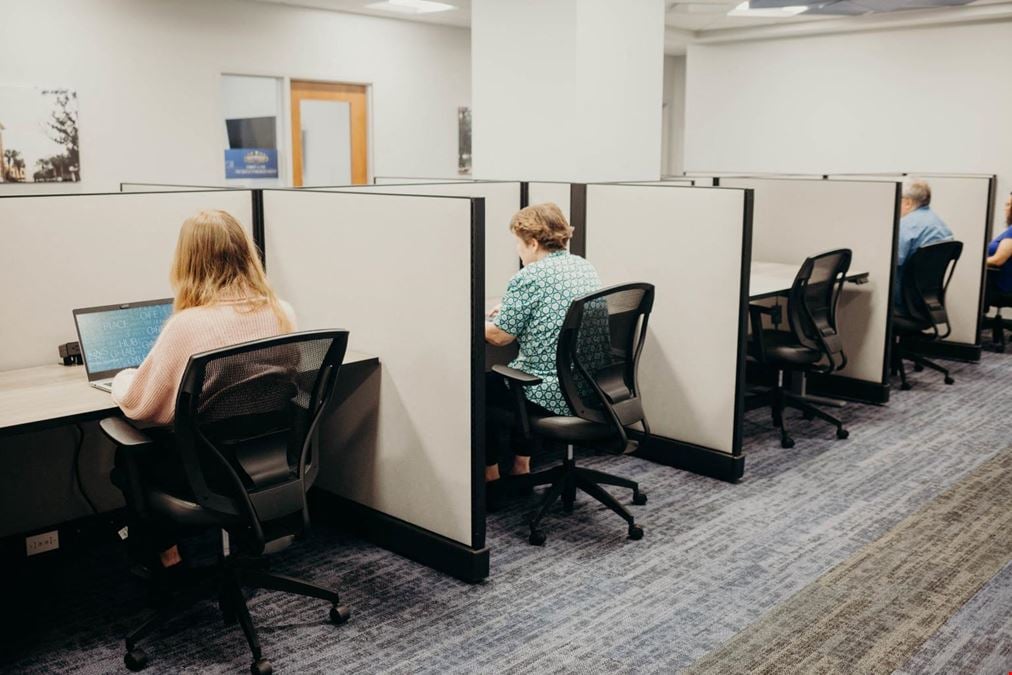 Coworking Desk