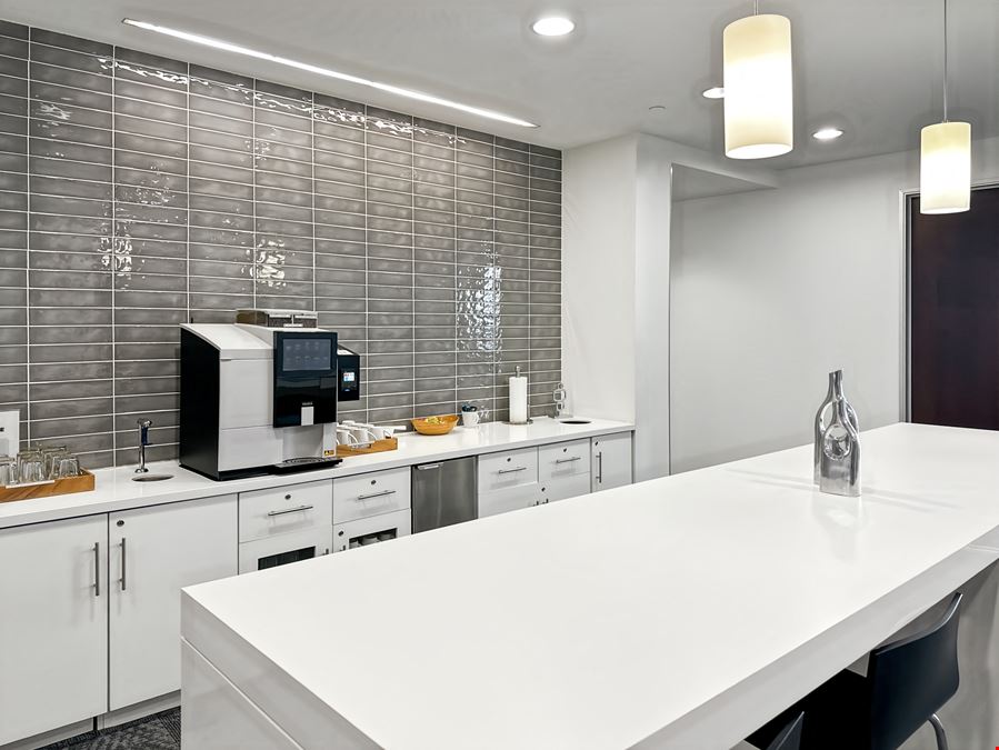 Regus - Kansas City– Leawood – Park Place