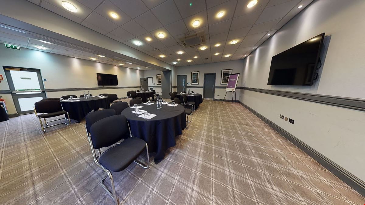 Village Hotels - Bristol