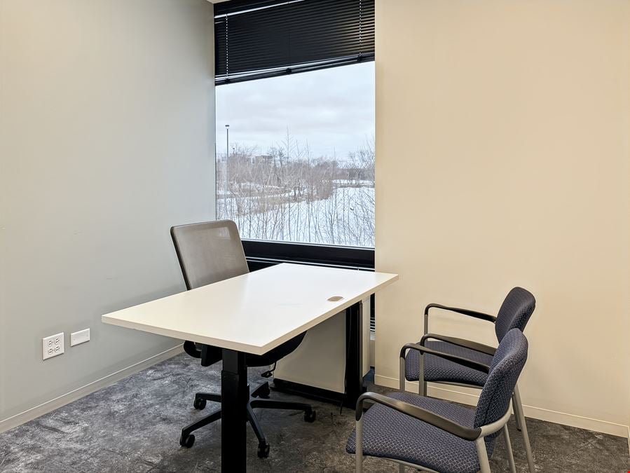 Regus - Vernon Hills - Lakeview Pky