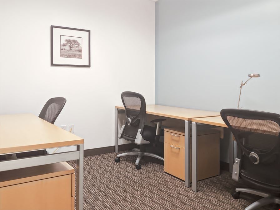 Regus - Hamilton - 100 Horizon