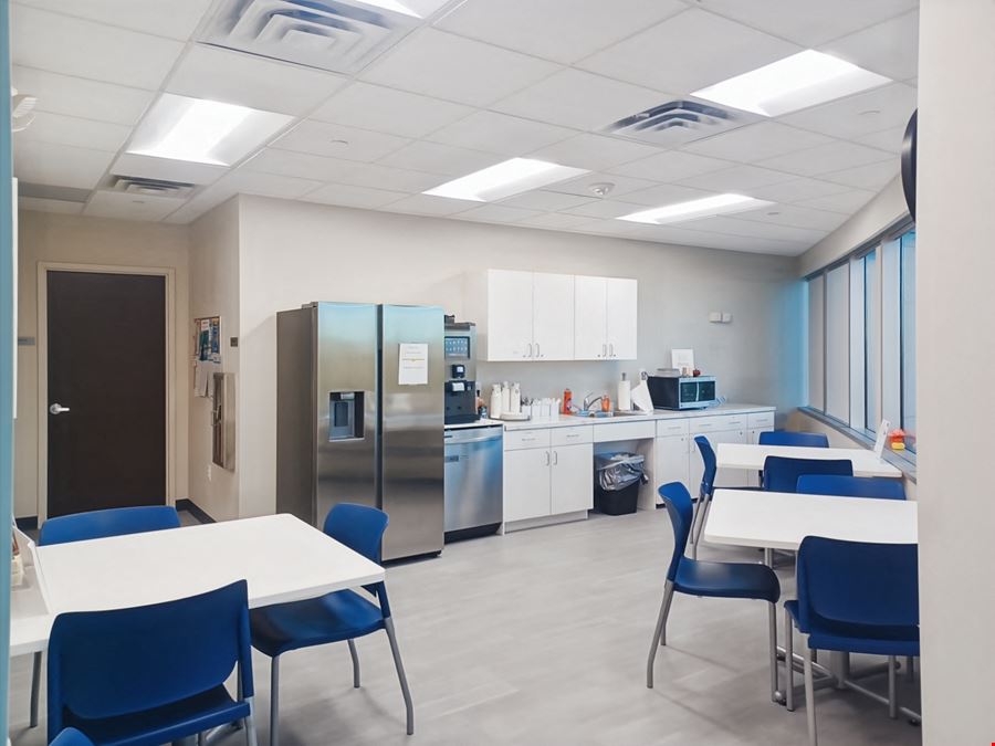 NY, Hauppauge - Veterans Memorial Highway