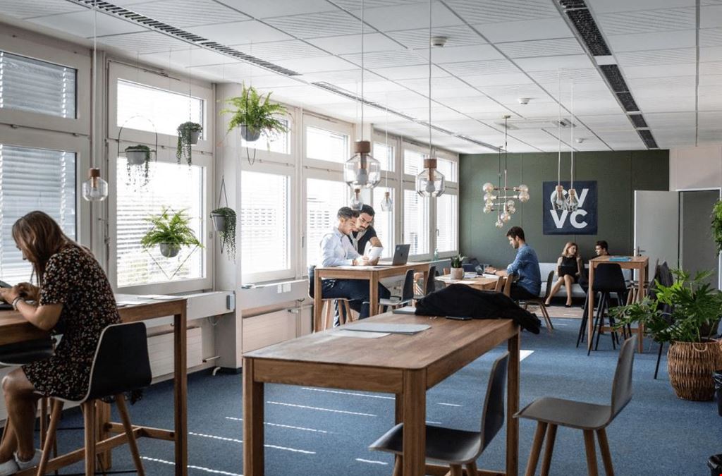 CV Labs - Zug (Meeting & Event Rooms, Co-Working, Fixed Offices, Café)