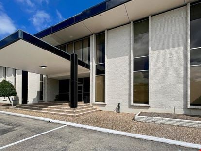 HQ - Buccaneer Ln