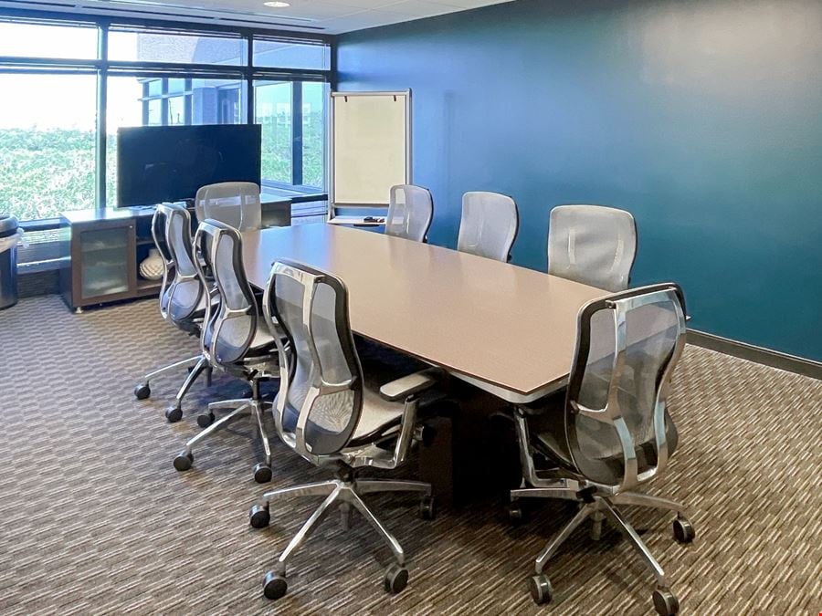 Regus - Austin - River Place