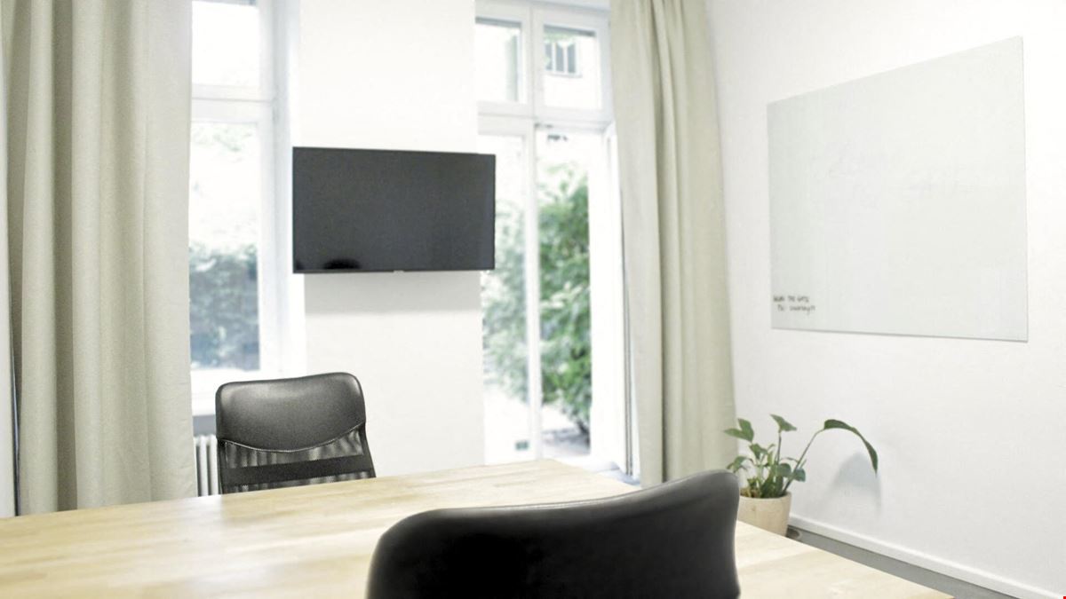 THE GATE BERLIN - Schroeder 11