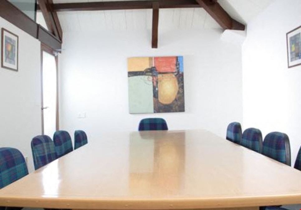 DBS Business Centers - Fort